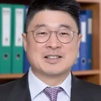 Paul Lau